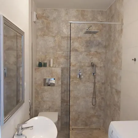 Apartament Irys Baltic Mare Kolobrzeg Z Prywatnym Miejscem Parkingowym Apartment